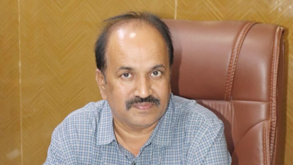 ಸಾರ್ವಜನಿಕ ಸ್ಥಳಗಳಲ್ಲಿ ಧೂಮಪಾನ ನಿಷೇಧಿಸಿ, ಇನ್ನೊಬ್ಬರ ಆರೋಗ್ಯ ಕಾಪಾಡಿ: ಜಿಲ್ಲಾ ಆರೋಗ್ಯಾಧಿಕಾರಿ ಡಾ.ಯಲ್ಲಾ ರಮೇಶ್ ಬಾಬು